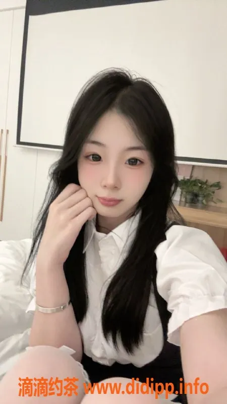 常州楼凤-武进18岁嫩妹盼盼，165/90，800元起！