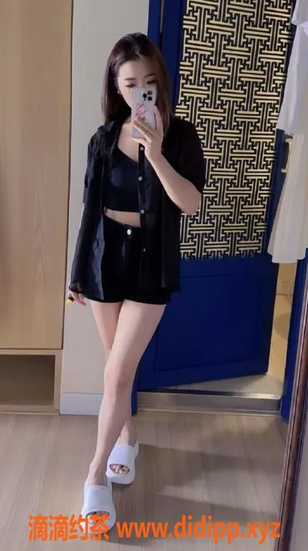 常州楼凤-武进菲菲，165cm嫩妹，陪浴服务仅600起