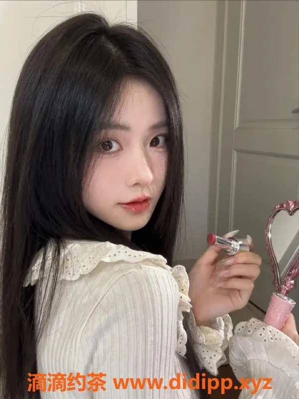 无锡楼凤资源信息,米卡探花，160cm肤白貌美，2000元陪浴服务