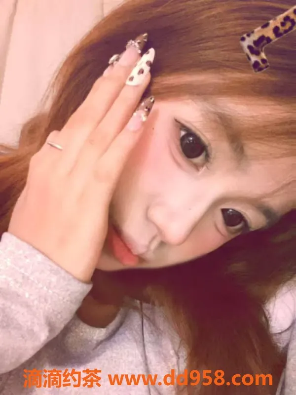 南通楼凤-崇川区萱萱，18岁，身高157，94斤