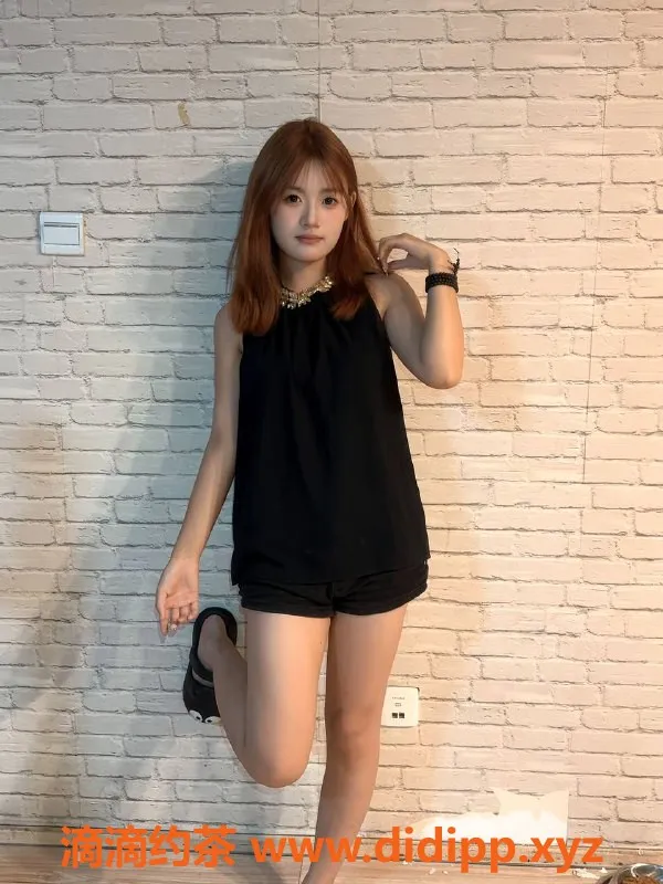 南通楼凤-崇川区萱萱，18岁，身高157，94斤