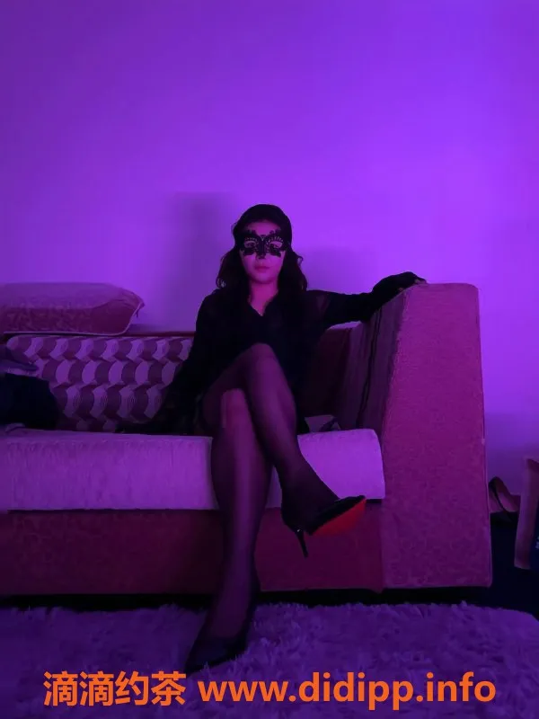 南通楼凤-崇川区女王蕊蕊，价格8p，专属调教体验