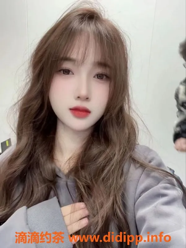 扬州楼凤-泰州中骏璟公馆600起，包夜服务推荐