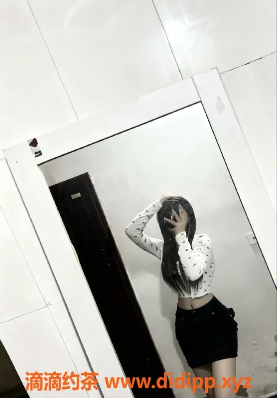 杭州楼凤-上城区米糯，800元嫩妹陪浴服务