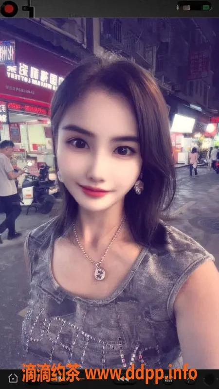 南通楼凤资源信息,崇川区乐乐，35C人妻感，陪浴服务