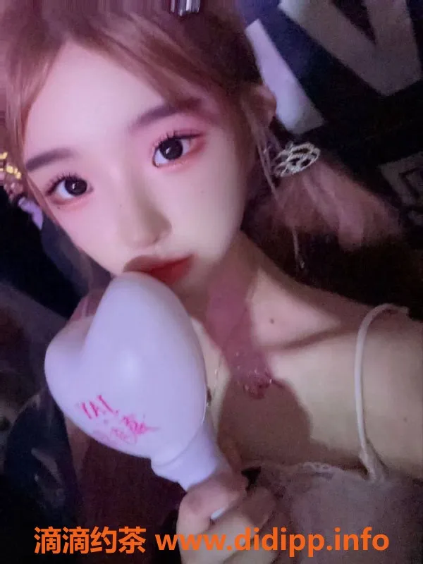 杭州外围-杭州拱墅区小橙子，164高D罩杯，服务超热情