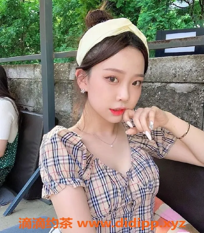 常州楼凤-甜美小妹，20岁，160cm，体重50斤