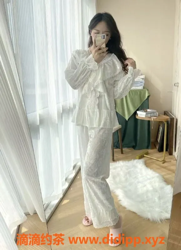 扬州楼凤-扬州小雨，身高165，体重45，服务项目多样