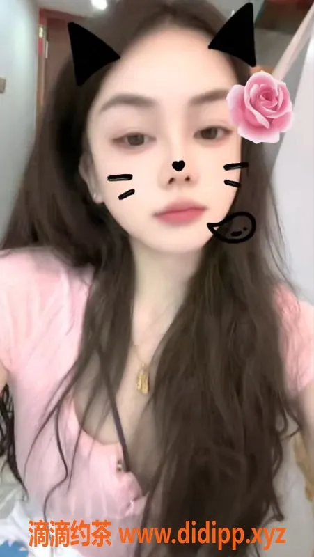 常州楼凤资源信息,武进19岁嫩妹陪浴服务，身高161，体重98