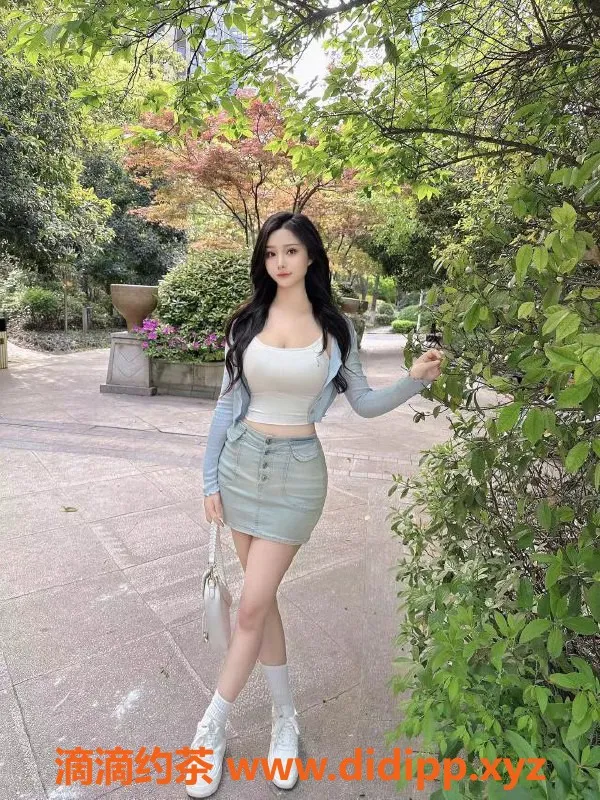 常州楼凤-武进小熊猫，160CM C罩杯嫩妹，800元开启激情体验