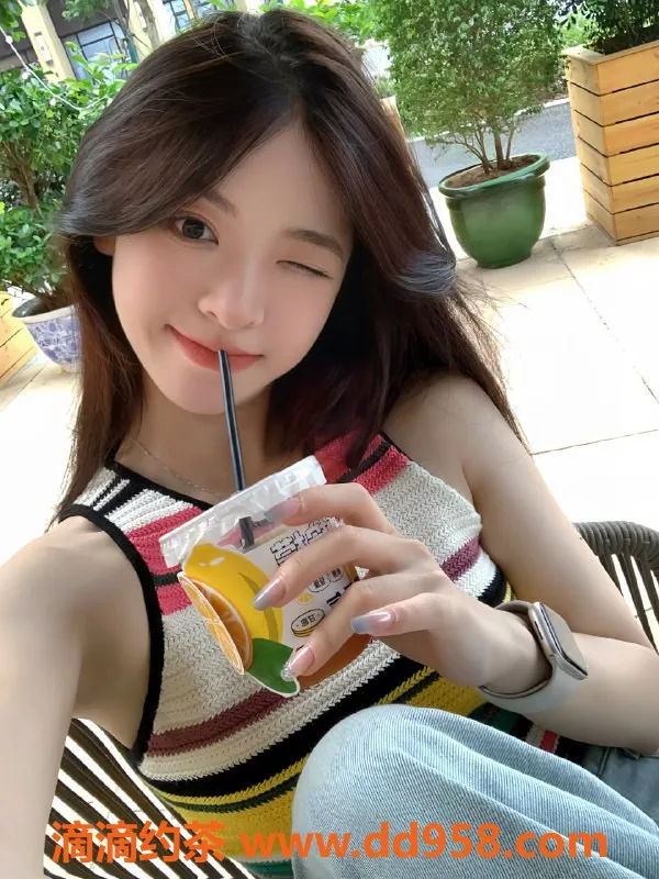 无锡楼凤资源信息,甜美网红妹子，165cm，a+罩杯，服务优质