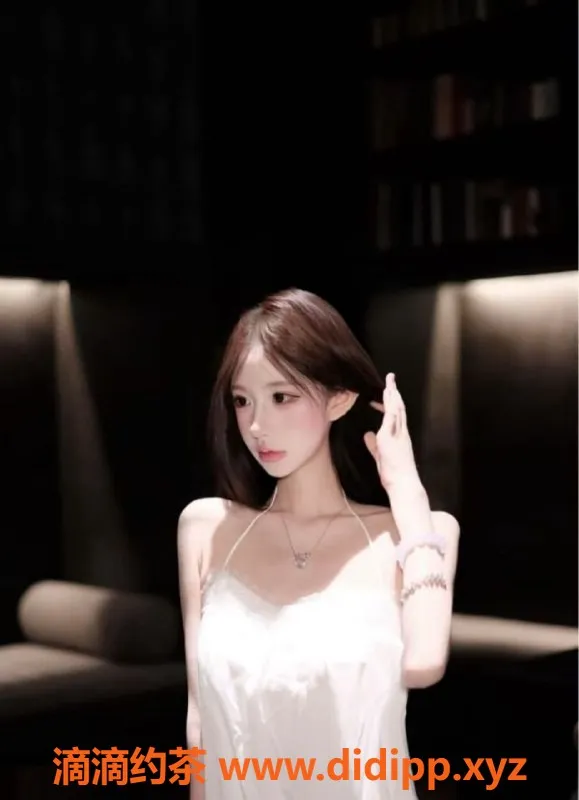 无锡楼凤资源信息,滨湖乔乔嫩妹，A套餐1200元，B套餐2200元