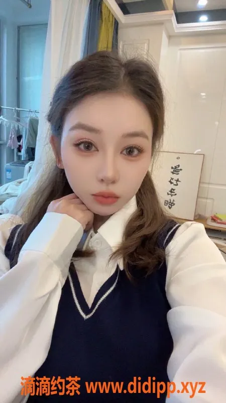 常州楼凤-武进小宝，162cm嫩妹，陪浴服务超享受