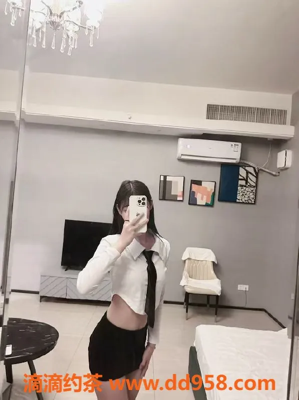 常州楼凤-武进175cm嫩妹，胸围C，陪浴服务800起