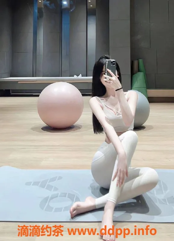 杭州楼凤-拱墅区甜笑笑，天然大D美少女，陪浴服务仅千元