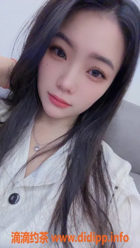 惠州楼凤-惠城娃哈哈，99年芳龄，36D胸器来袭！