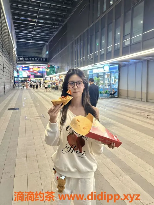 无锡楼凤-无锡新吴区 08年欣欣 课费1100P/1800PP