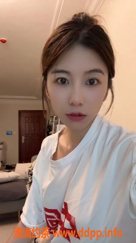 常州楼凤资源信息,武进甜美系20岁嫩妹，165/92，陪浴调情价1000