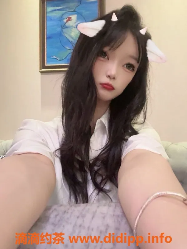 常州楼凤-武进小雨，165cm 98斤 19岁嫩妹，陪浴服务