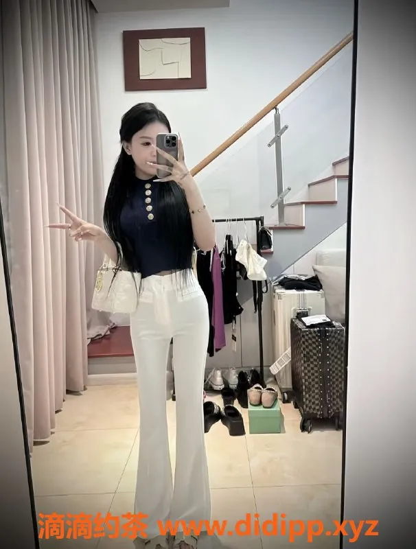 无锡楼凤-无锡艺名糕糕，上面资料卡服务，课费1100P/1800PP