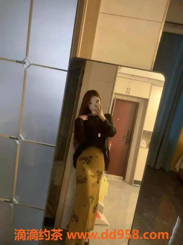 无锡楼凤-滨湖万达嫩妹，单套1400，教室可预约