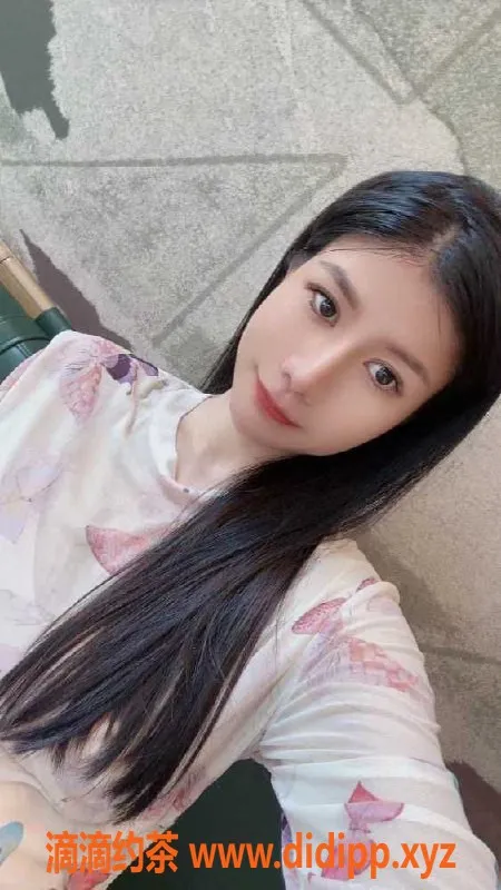 深圳楼凤-罗湖初次下海妮妮，25岁，163cm，34C，450元起