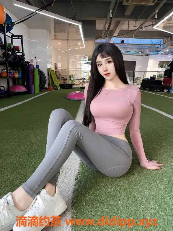 惠州楼凤-金山湖玫瑰，25岁D罩杯优雅服务