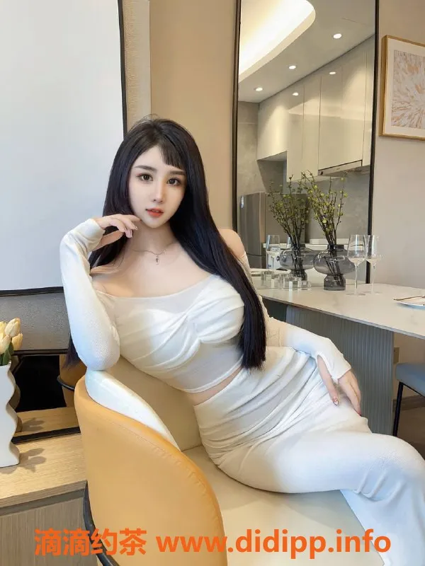 惠州楼凤-金山湖玫瑰，25岁D罩杯优雅服务