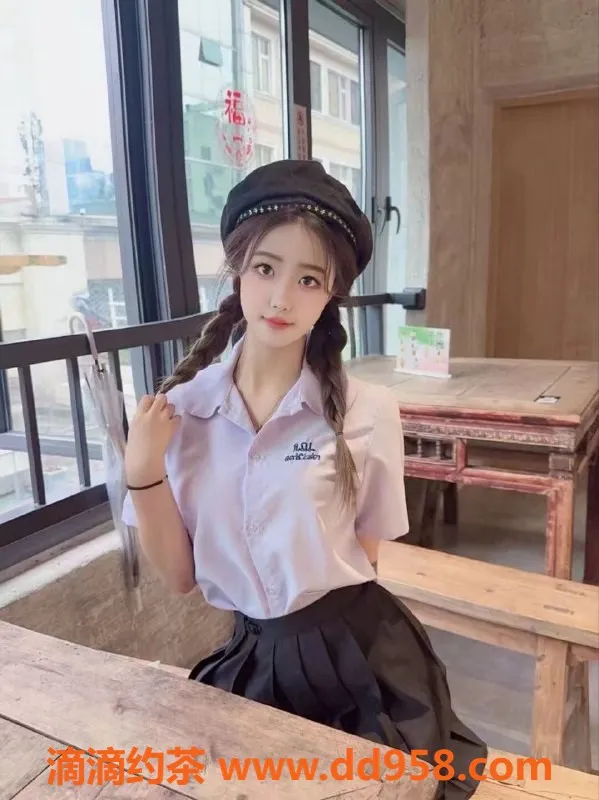 常州楼凤-武进乐乐，162高95重的06嫩妹，陪浴服务超赞