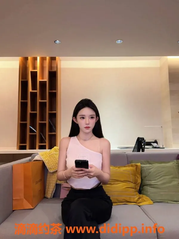 常州外围-中萧陪浴，性感艺术享受，600元起