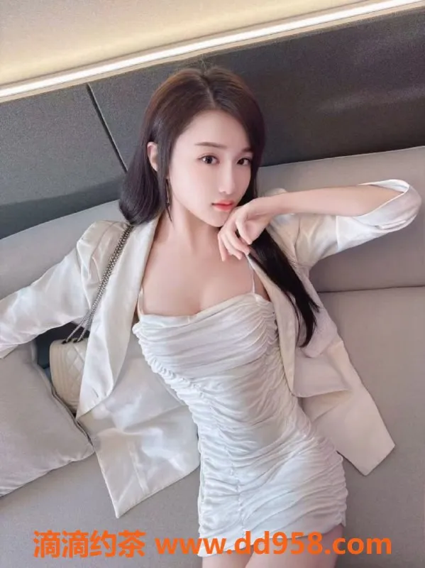 常州楼凤-武进瑶瑶，165cm嫩妹，600元起享受陪浴服务