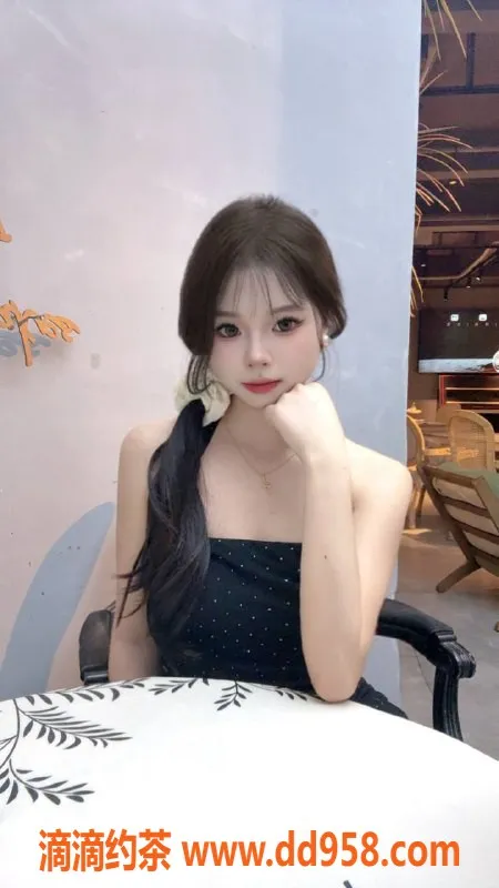 中山楼凤资源信息,小榄小苹果，18岁34B魅力在线