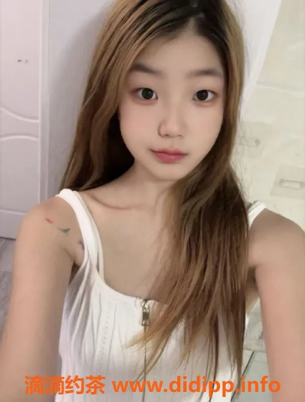 无锡楼凤-无锡白小纯，上面资料卡体验