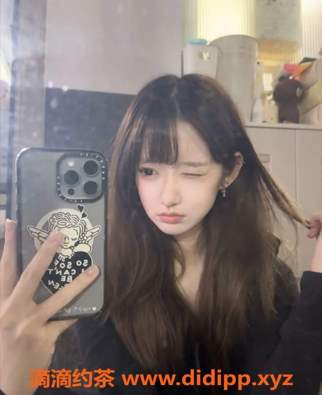 常州楼凤-武进学生妹，165cm，95斤，陪浴服务只需1000元