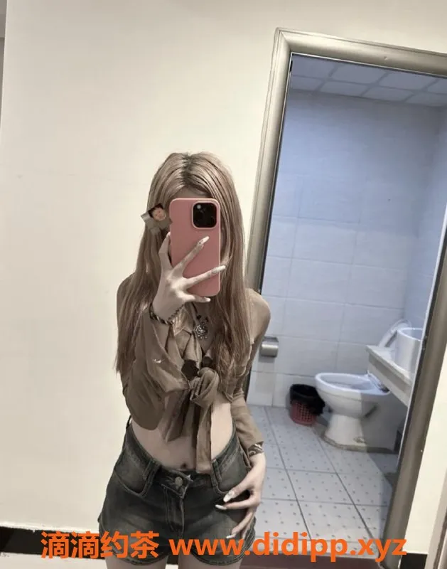 常州楼凤-武进国宾府18岁嫩妹 精神小妹服务体验