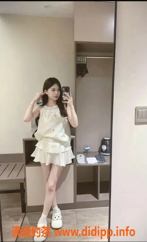 中山楼凤资源信息,中山古镇三位漂亮小姐，快餐仅需330