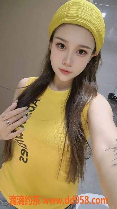 常州楼凤-武进嫩妹小多多，165身高C杯，800元起服务