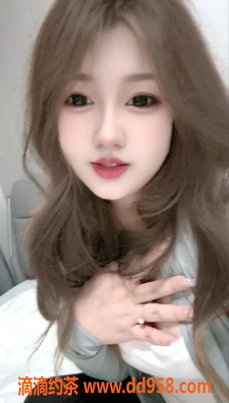 常州楼凤-武进大胸特服体验，168高105重，600起！