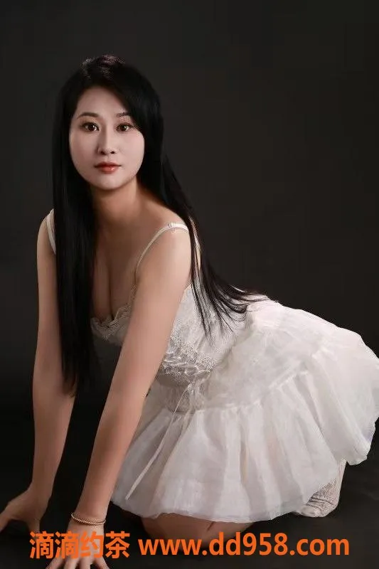 中山楼凤-中山小榄少妇，价位300-900，服务多样