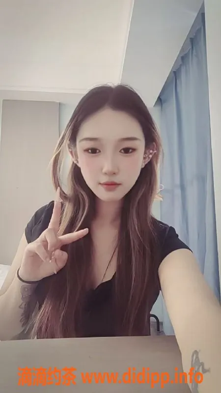 常州楼凤-新北18嫩妹KK，162高90体，700元陪浴等服务！