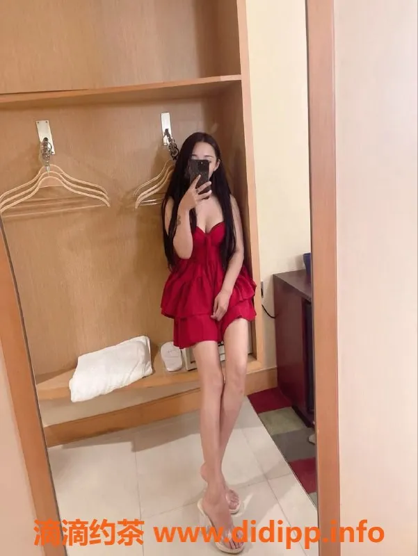 常州楼凤-新北万达公寓琳琳，162cm嫩妹，价格600元起