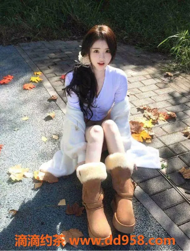 无锡楼凤资源信息,梁溪区高颜值Pink，168身高47kg，2200陪浴服务