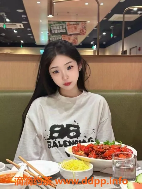 常州楼凤-【武进慕慕】165高92重C罩嫩妹 陪浴服务1000起