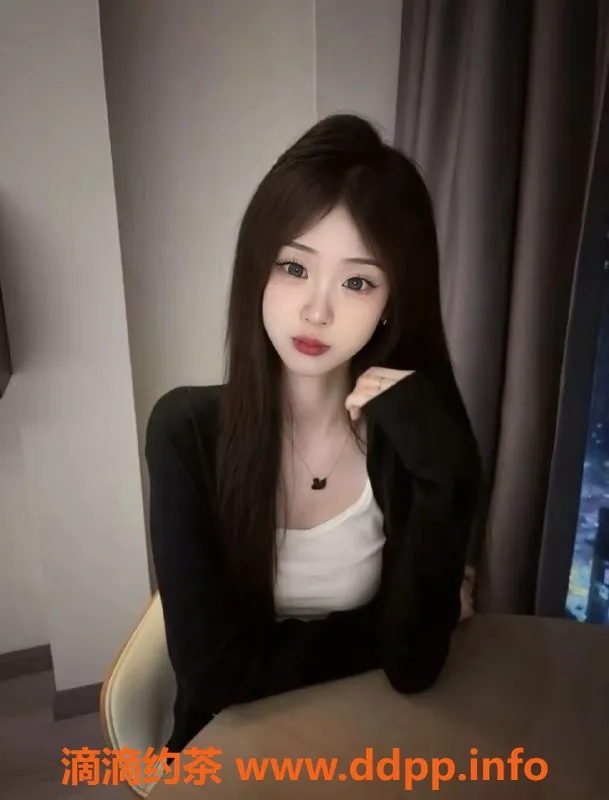 常州楼凤-【武进慕慕】165高92重C罩嫩妹 陪浴服务1000起