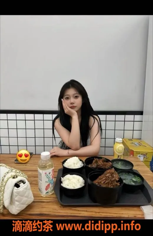 常州楼凤-武进甜妹 163cm 98斤 800元/次