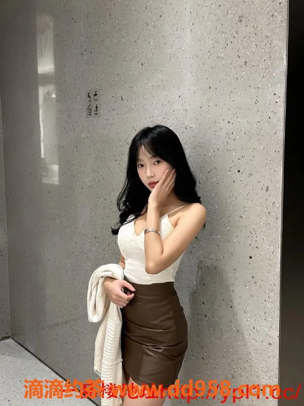 常州楼凤资源信息,常州高颜值20岁纯欲女，800全套服务