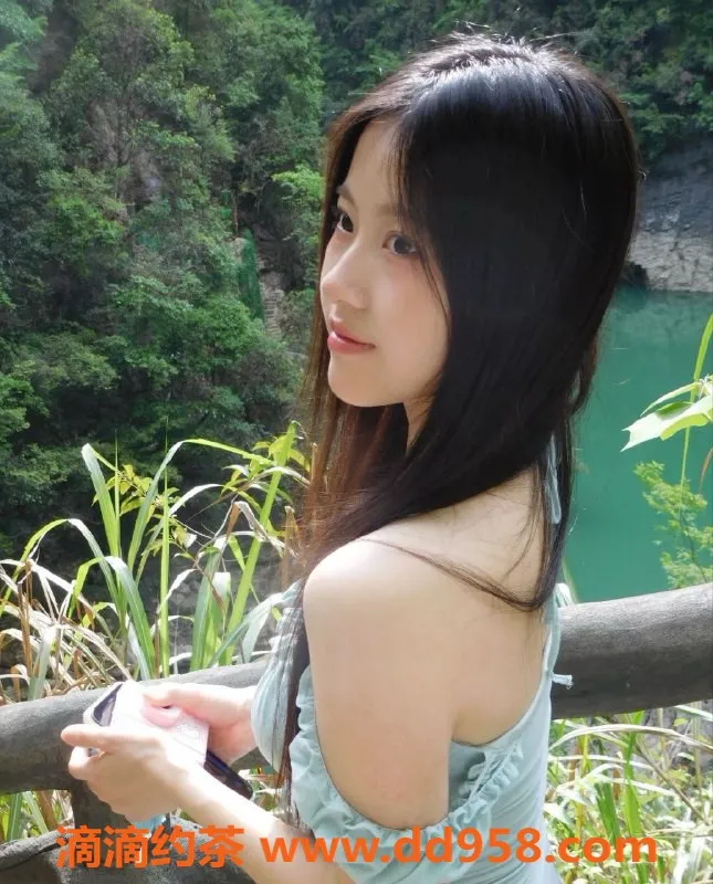 常州楼凤-武进06年嫩妹琳琳，165cm，90斤，800元起