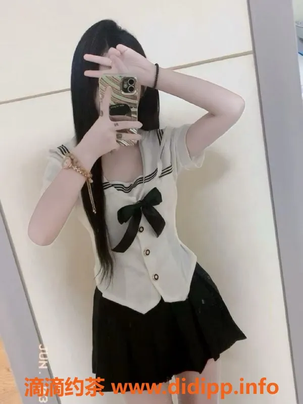 常州楼凤-武进小静：160cm嫩妹，高挑身材，价格实惠