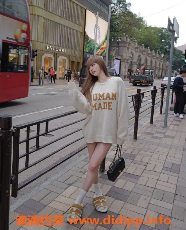 杭州上门服务-江干区22岁D胸妹，172cm，47kg，服务多样等你来体验