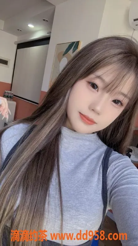 常州楼凤资源信息,武进国宾府果果，161CM嫩妹服务只有800元起！